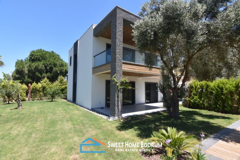 bodrum torba da satilik doga manzarali 4 1 dubleks villa