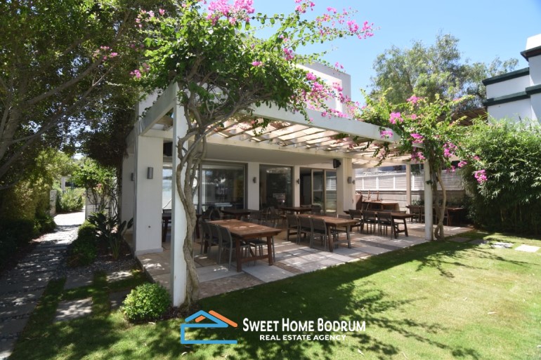 bodrum torba da satilik denize cok yakin firsat villa swee