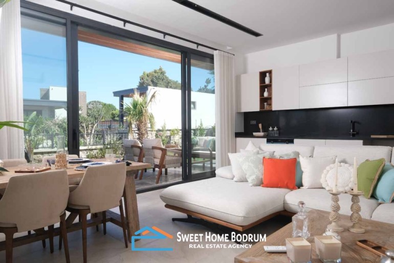 Bodrum Kadıkalesi'nde Denize Yakın Site İçinde Satılık Tek Katlı Villalar