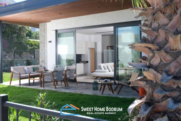 Bodrum Kadıkalesi'nde Denize Yakın Site İçinde Satılık Tek Katlı Villalar