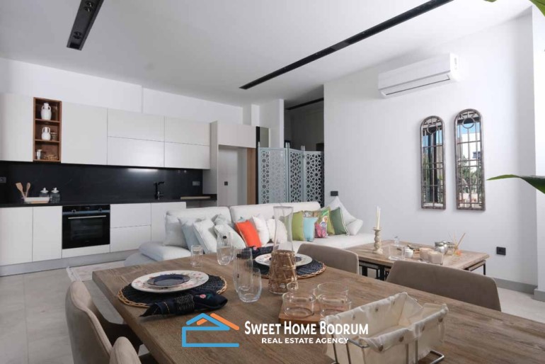 Bodrum Kadıkalesi'nde Denize Yakın Site İçinde Satılık Tek Katlı Villalar