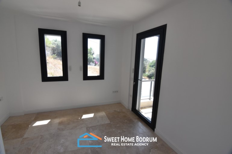 Gümüşlük'te satılık 3+1 özel bahçeli villa