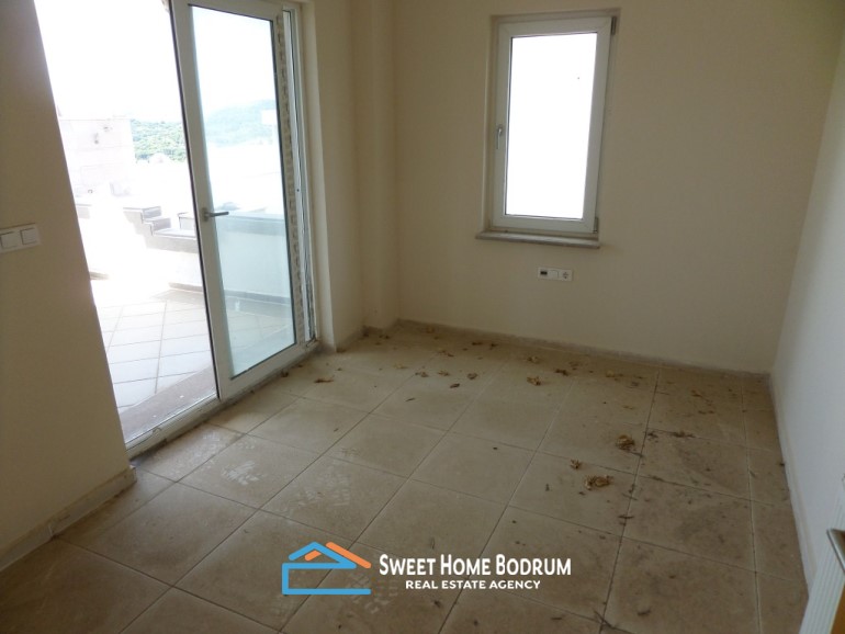 GÜMÜŞLÜK SİTE İÇİ 2+1 ÜST KAT DAİRE