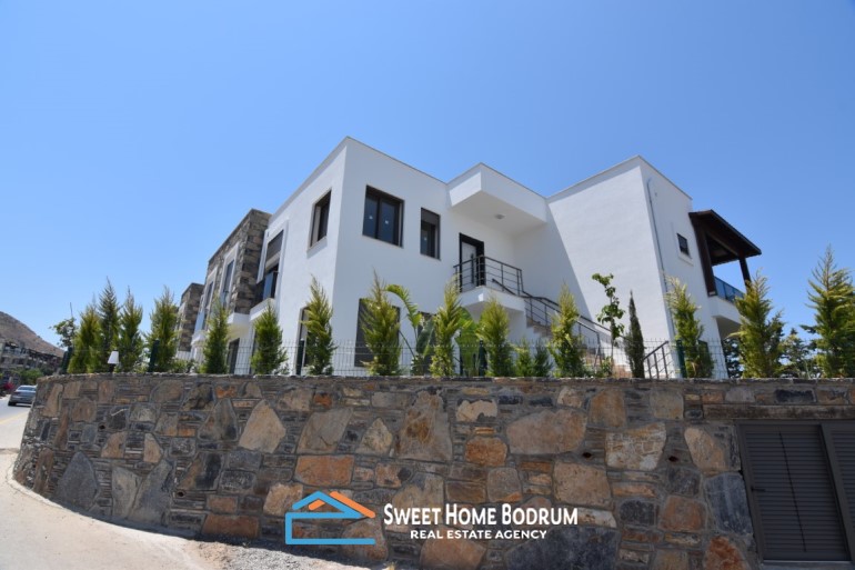 Turgutreis'te marina'ya yakın konumda satılık sıfır 3+1 daire