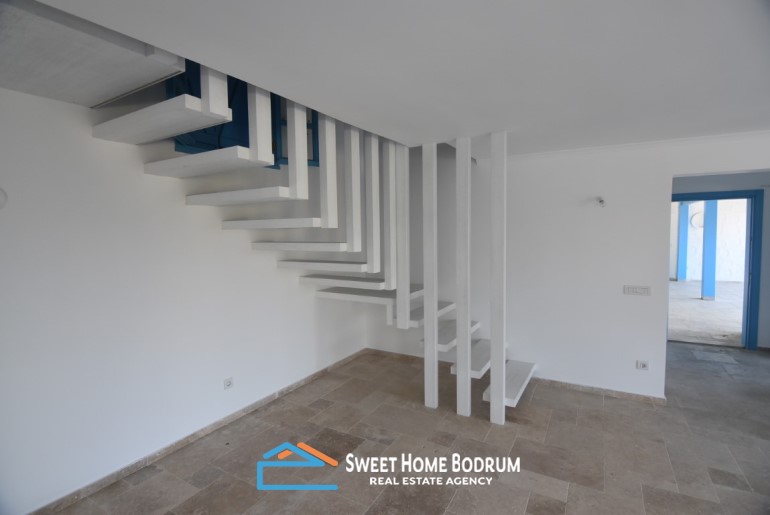 Bodrum, Yalıkavak satılık lüks villa, deniz manzaralı denize yakın