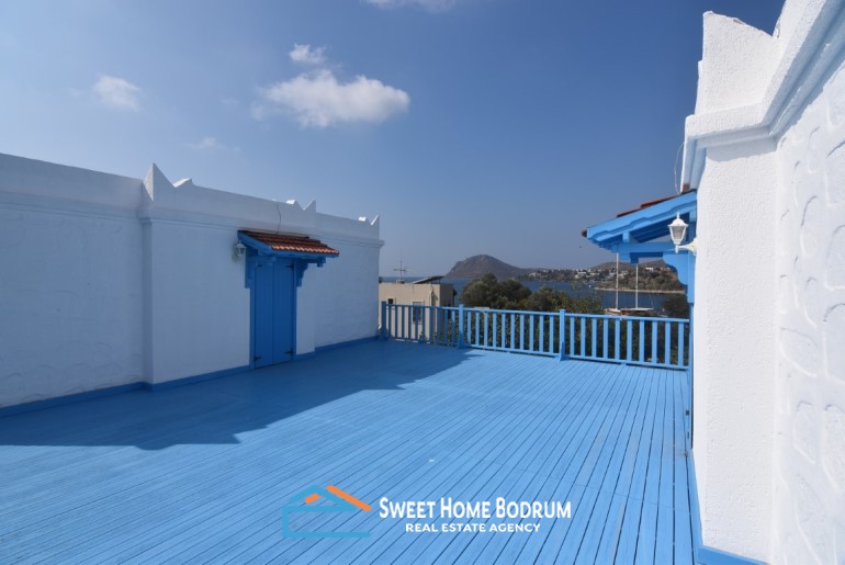 Bodrum, Yalıkavak satılık lüks villa, deniz manzaralı denize yakın