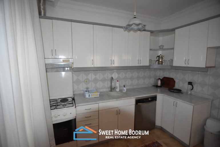 Yalıkavak merkezde, Marina'ya yürüme mesafesinde, müstakil kiralık tek kat
