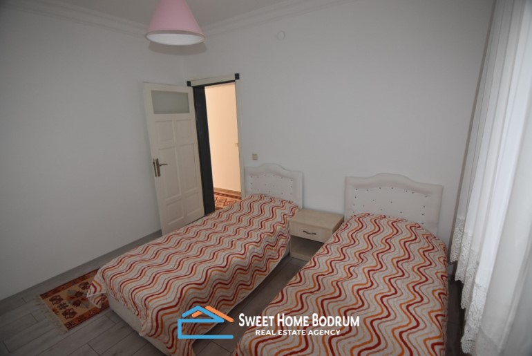 Yalıkavak merkezde, Marina'ya yürüme mesafesinde, müstakil kiralık tek kat