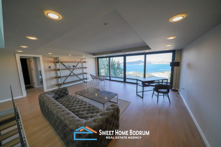 Satılık 3+2 Yalıkavak Koyu ve Deniz Manzaralı Modern Villa