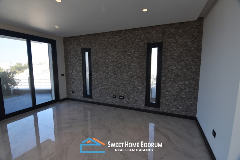 Bodrum Gümüşlük'te Özel Bahçe ve Havuzlu, Deniz  Manzaralı Villa
