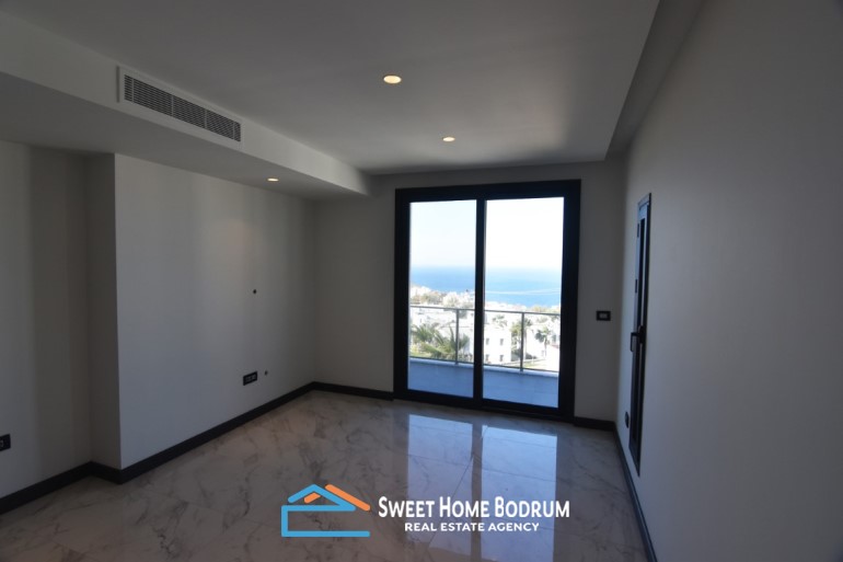 Bodrum Gümüşlük'te Özel Bahçe ve Havuzlu, Deniz  Manzaralı Villa