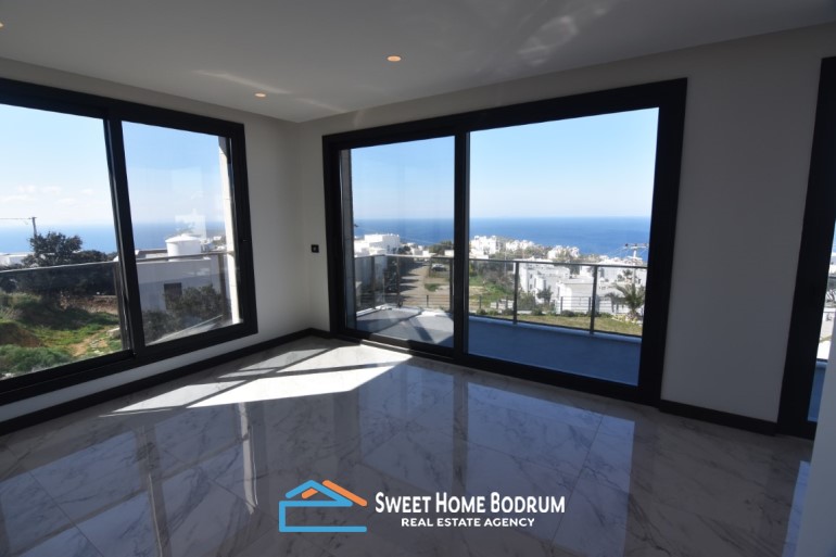 Bodrum Gümüşlük'te Özel Bahçe ve Havuzlu, Deniz  Manzaralı Villa