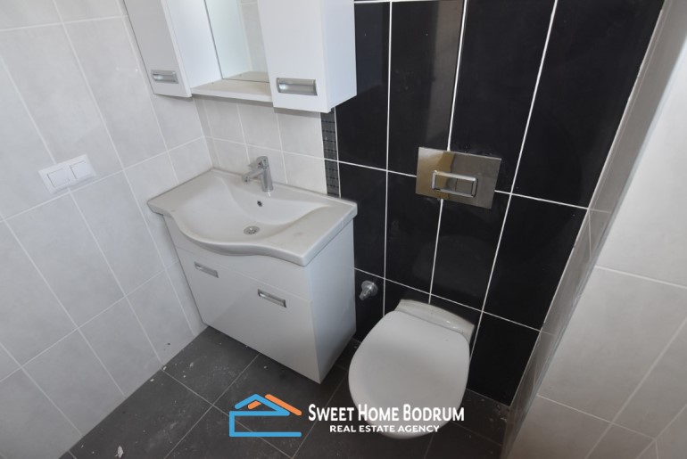 Yalıkavak Gökçebel'de Kiralık Geniş İş yeri