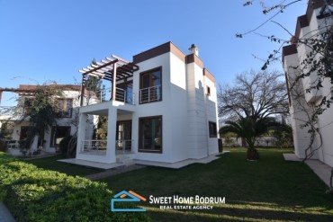Yalıkavak merkezde 3+1 müstakil villa