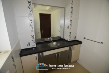 Bodrum Yalıkavak'ta satılık 5+2 lüks tripleks
