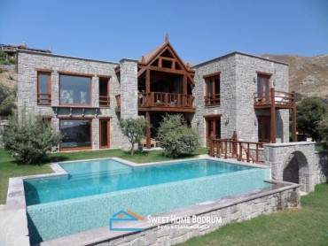 BODRUM GÜMÜŞLÜKTE MUHTEŞEM TAŞ VİLLA