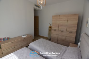 Bodrum Turgutreis'te satılık deniz manzaralı  havuzlu tek katlı villa