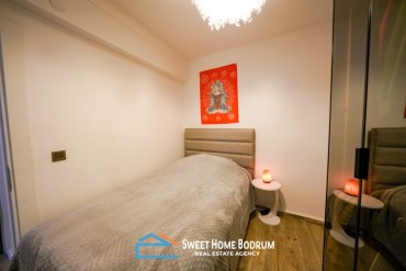 Bodrum Gümbet'te Satılık 1+1 Daire, Havuzlu Sitede, Merkezi Konumlu 