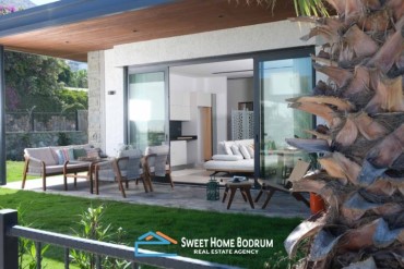Bodrum Kadıkalesi'nde Denize Yakın Site İçinde Satılık Tek Katlı Villalar
