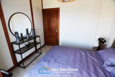 Bodrum Gümüşlük'te Denize Yakın Site İçinde Satılık 3+1 Daire