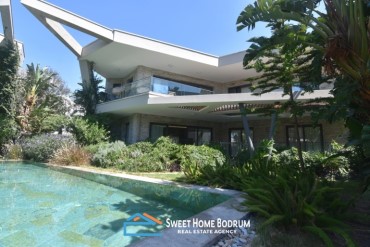 3+1 Flat For Sale at Gumbet, Bodrum, Close to the Sea