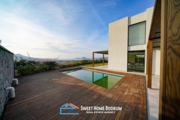 Yalıkavak'ta Satılık Villa, Her Mevsim Konfor ve Keyif!