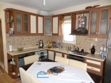 Bodrum Akyarlar'da satılık 5+2 tripleks villa