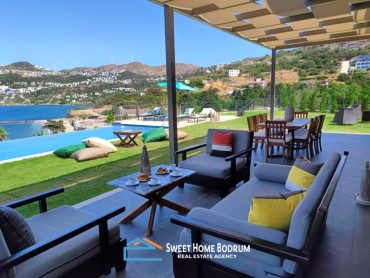5+1 Holiday Villa with View for Rent in Bodrum Gumusluk