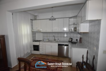 Yalıkavak merkezde, Marina'ya yürüme mesafesinde, müstakil kiralık tek kat