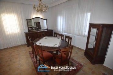 Yalıkavak merkezde, Marina'ya yürüme mesafesinde, müstakil kiralık tek kat
