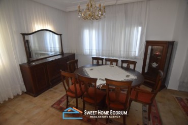 Yalıkavak merkezde, Marina'ya yürüme mesafesinde, müstakil kiralık tek kat
