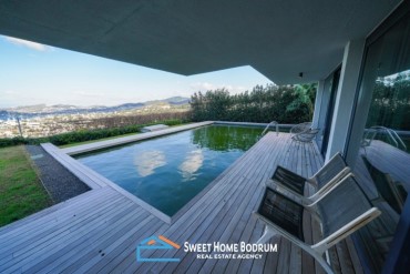 Satılık 3+1 Yalıkavak Koyu ve Deniz Manzaralı Modern Villa