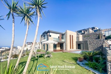 Yalıkavak Gökçebel'de Deniz Manzaralı, Satılık 6+1 Lüks Villa