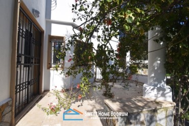 Bodrum Umurça'da Satılık Bahçeli 3+1 villa