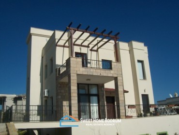 Yalıkavak'ta site içinde satılık villa