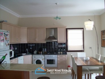 Yalıkavak'ta site içinde satılık villa