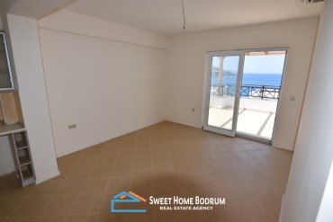 Bodrum Yalıkavak'ta Satılık Denize Sıfır Sitede 2+1 üst kat daire