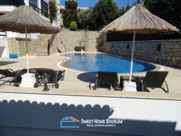 YALIKAVAK'TA DENİZE SIFIR DAİRE
