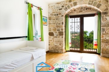 Bodrum Bitez'de  Aylık Kiralık Taş Villa