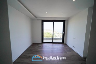 Koyunbaba'da Satılık Müstakil 3+1 Tripleks Villa