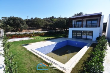 Bodrum Yalıkavak'ta Satılık Müstakil Bahçeli Havuzlu Villa