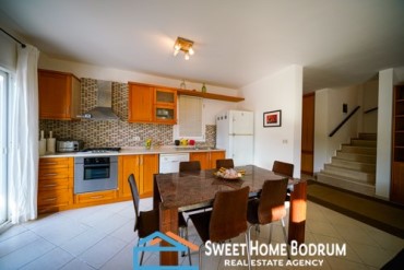 Bodrum Gümüşlük, Site İçinde Satılık 3+1 Villa