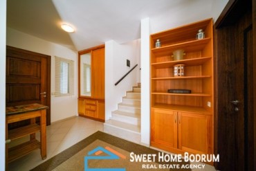 Bodrum Gümüşlük, Site İçinde Satılık 3+1 Villa