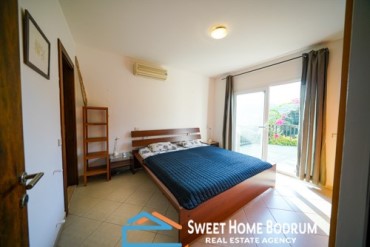 Bodrum Gümüşlük, Site İçinde Satılık 3+1 Villa